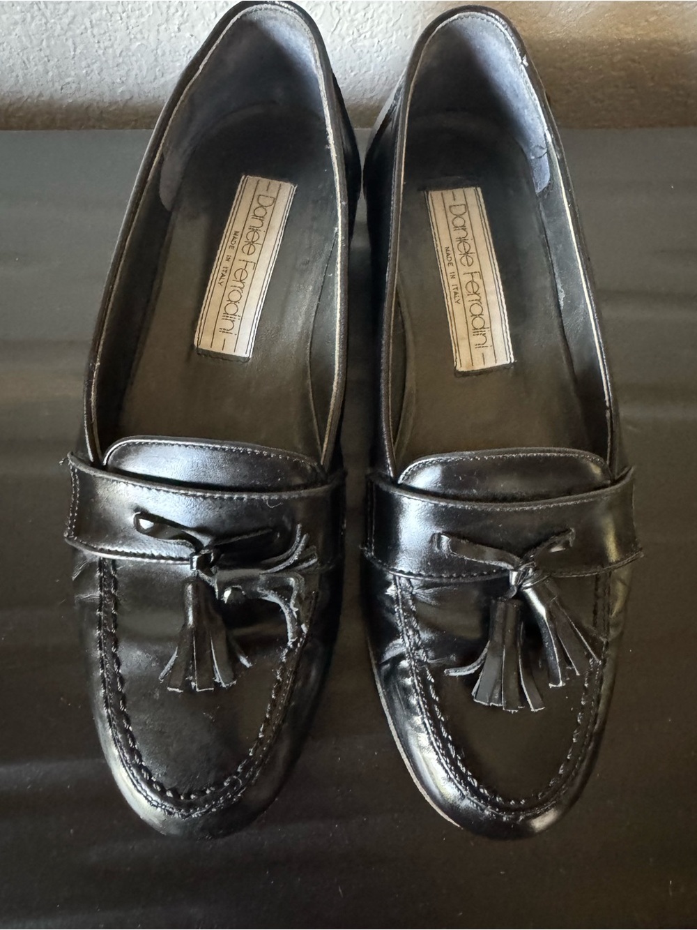 Vintage Daniele Ferradini Women’s Black Leather Tassel Loafers | 70s Italy | 6M